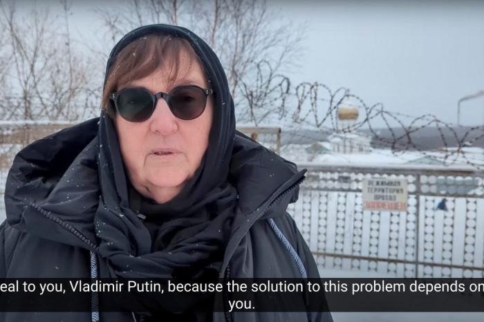 Navalny's mother appeals to Putin to release her son's body so she can bury him with dignity