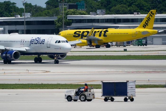 JetBlue, Spirit ending $3.8B deal to combine after court ruling blocked their merger