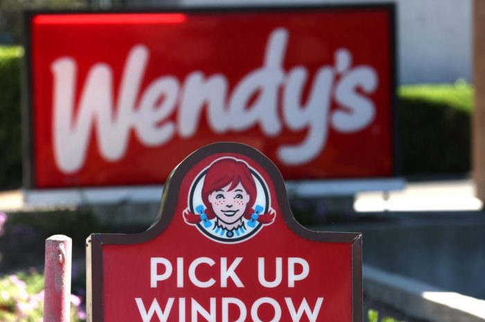 Wendy’s announces March Madness deal with $1 cheeseburgers all month